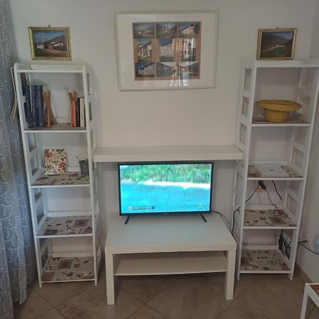 Cascina Legnago Bilocale A 6 Chilometri Da Salo' Apartment Villanuova sul clisi Luaran gambar